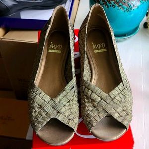 IMPO Bronze stretch shoes Flats size 10M